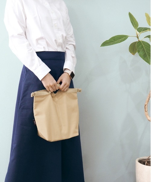 COMMON WARE(コモンウェアー)の「EC : LAURIER ローリエ 保冷インナーバッグ(お弁当箱・レディース・ベージュ/ライトグリーン/ダークグレー・FREE)」の15枚目の写真