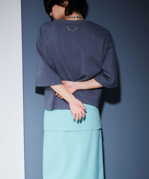 Maisones.(メゾネス)の「Back Attached T-shirt | バックアタッチ Tシャツ(Tシャツ/カットソー・レディース・チャコールグレー/オフホワイト/ピンク・FREE)」の12枚目の写真