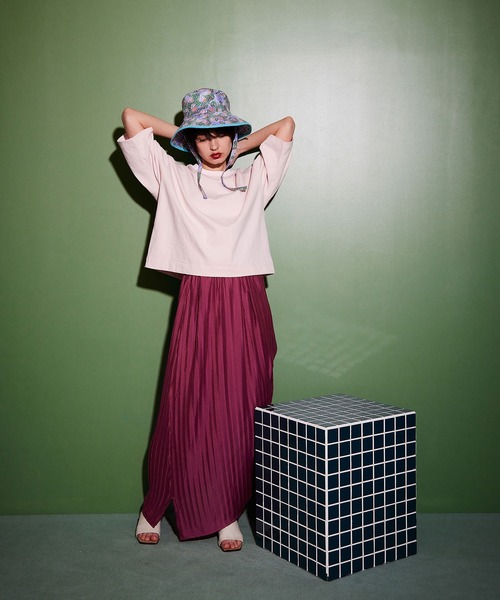 Maisones.(メゾネス)の「Back Attached T-shirt | バックアタッチ Tシャツ(Tシャツ/カットソー・レディース・チャコールグレー/オフホワイト/ピンク・FREE)」の14枚目の写真