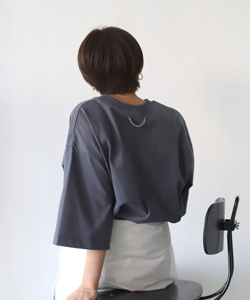 Maisones.(メゾネス)の「Back Attached T-shirt | バックアタッチ Tシャツ(Tシャツ/カットソー・レディース・チャコールグレー/オフホワイト/ピンク・FREE)」の17枚目の写真