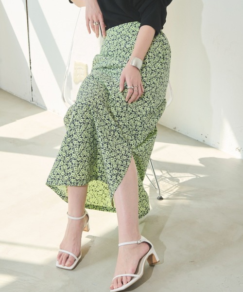 Aunt Marie's(アントマリーズ)の「フラワープリントスカート(スカート・レディース・ネイビー/ライトグリーン・FREE)」の1枚目の写真