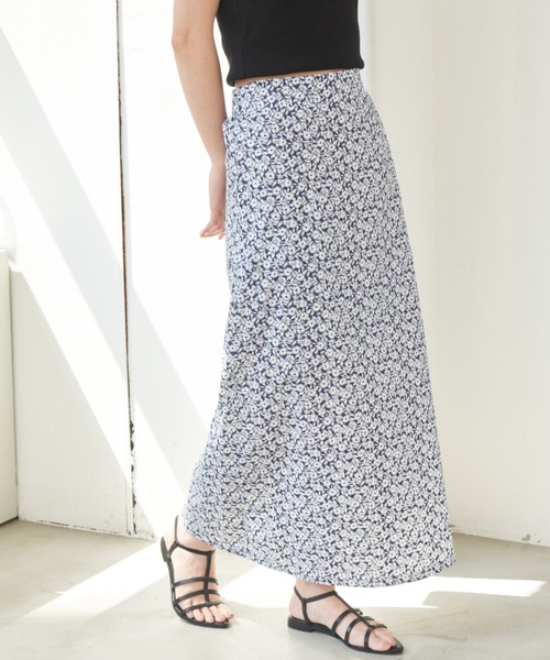 Aunt Marie's(アントマリーズ)の「フラワープリントスカート(スカート・レディース・ネイビー/ライトグリーン・FREE)」の12枚目の写真