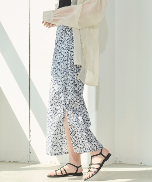 Aunt Marie's(アントマリーズ)の「フラワープリントスカート(スカート・レディース・ネイビー/ライトグリーン・FREE)」の3枚目の写真