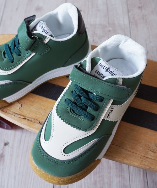 Bambin（ボンバン）の「【 Bambin / ボンバン 】 配色 デザイン キッズ スニーカー（スニーカー・キッズ・ベージュ/ブラック/グリーン・15 /16/17/18）」の12枚目の写真