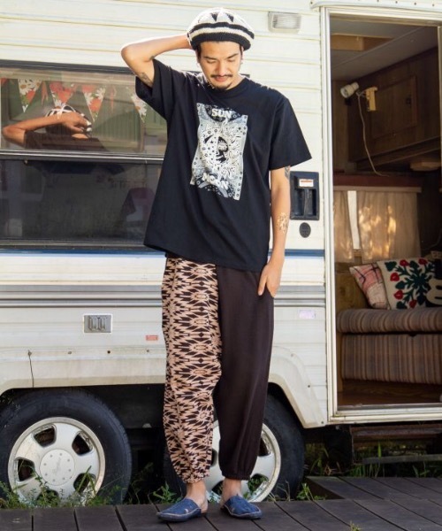 チャイハネ（チャイハネ）の「【チャイハネ】ネオリメンズTシャツ（Tシャツ/カットソー・メンズ・パープル/イエロー/グレー/ブラック/ホワイト・L/M）」の9枚目の写真