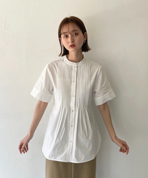 CLEIO（クレイオ）の「【CLEIO】ピンタックシェイプシャツ（シャツ/ブラウス・レディース・オフホワイト/ライトグレー/ベージュ・FREE）」の2枚目の写真