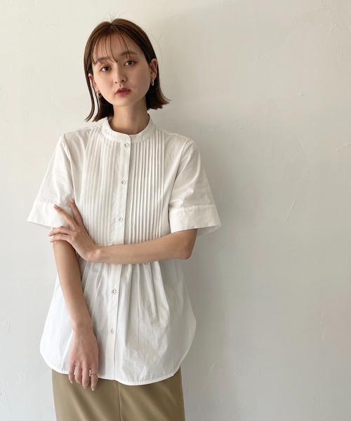 CLEIO（クレイオ）の「【CLEIO】ピンタックシェイプシャツ（シャツ/ブラウス・レディース・オフホワイト/ライトグレー/ベージュ・FREE）」の4枚目の写真