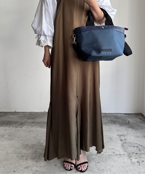 SPRUCE(スプルース)の「EM:Favori インカラー 2WAY トート 舟型 ショルダー トートバッグ 軽量(トートバッグ・レディース・ネイビー/ターコイズブルー/ベージュ/カーキ/オレンジ/ブラック・FREE)」の6枚目の写真