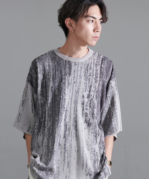 SILVER BULLET(シルバーバレット)の「『CavariA/キャバリア』Wジャガードオーバーサイズ5分袖クルー(Tシャツ/カットソー・メンズ・グレー/ブラック/ブルー/グレイッシュベージュ・L/M)」の3枚目の写真