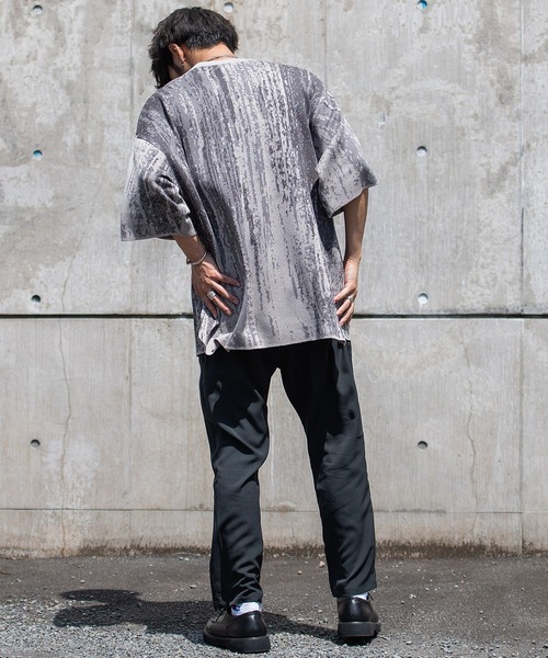 SILVER BULLET(シルバーバレット)の「『CavariA/キャバリア』Wジャガードオーバーサイズ5分袖クルー(Tシャツ/カットソー・メンズ・グレー/ブラック/ブルー/グレイッシュベージュ・L/M)」の7枚目の写真