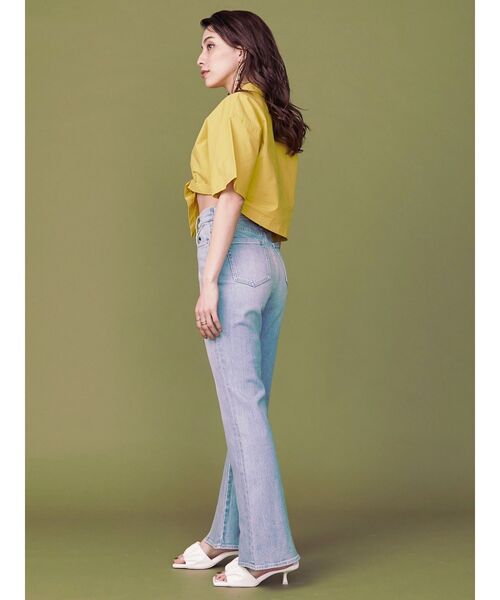 EVRIS（エヴリス）の「デザインウエストクロップドシャツ（シャツ/ブラウス・レディース・ブラック/イエロー/ホワイト・FREE）」の8枚目の写真