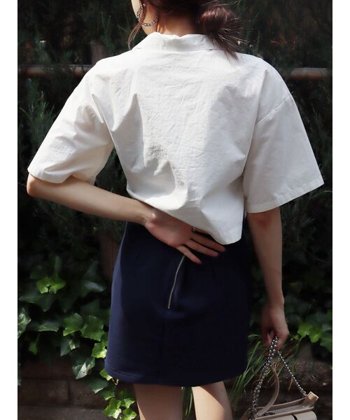 EVRIS（エヴリス）の「デザインウエストクロップドシャツ（シャツ/ブラウス・レディース・ブラック/イエロー/ホワイト・FREE）」の14枚目の写真