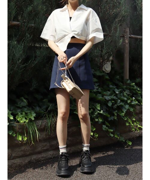 EVRIS（エヴリス）の「デザインウエストクロップドシャツ（シャツ/ブラウス・レディース・ブラック/イエロー/ホワイト・FREE）」の16枚目の写真