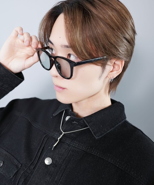 SPINNS(スピンズ)の「カラーレンズ ボストンサングラス/UVカット/ユニセックス(サングラス・メンズ・ブラウン系その他/グレー系その他/ブラック×グリーン/ブラック×ブルー・ONESIZE)」の2枚目の写真