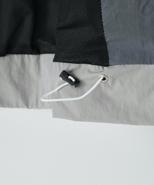 WEGO（ウィゴー）の「WEGO/【一部店限定】ドローストリングショートウィンドブレーカー（マウンテンパーカー・レディース・グレー・FREE）」の19枚目の写真