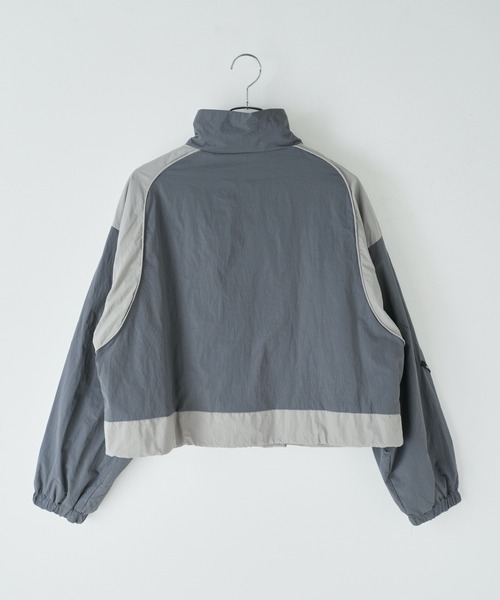 WEGO（ウィゴー）の「WEGO/【一部店限定】ドローストリングショートウィンドブレーカー（マウンテンパーカー・レディース・グレー・FREE）」の12枚目の写真
