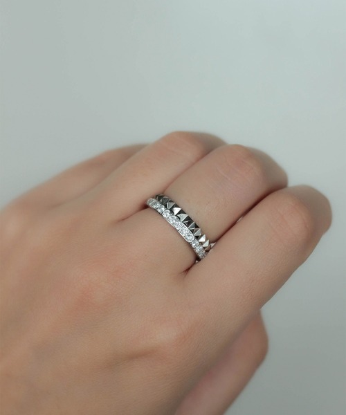 ebine（エビネ）の「Eternity Studs Ring　金属アレルギー対応 サージカルステンレス（リング・レディース・シルバー/ゴールド/ピンクゴールド・13号/7号/9号/16号/11号）」の15枚目の写真