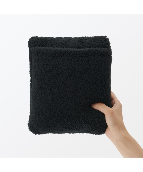 無印良品（ムジルシリョウヒン）の「再生ポリエステル　ボア　ボケッタブル　マフラー（マフラー・レディース・ブラウン系1/ブラック/ライトグリーン/アイボリー/ダークブラウン系・FREE）」の13枚目の写真