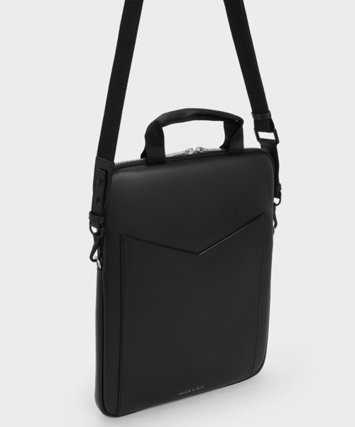 CHARLES & KEITH（チャールズ & キース）の「Gaia ガイア ラップトップバッグ（ビジネスバッグ・レディース・カーキ/ベージュ/スミクロ・XL）」の17枚目の写真