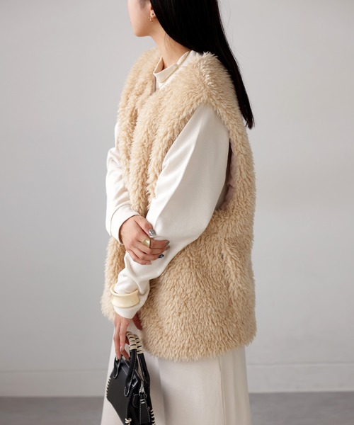 ボリュームファーベスト（ベスト）｜antiqua（アンティカ）の