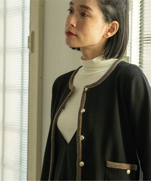 OPAQUE.CLIP（オペークドットクリップ）の「◆配色ブレード金ボタンニットカーディガン【洗濯機洗い可】（カーディガン/ボレロ・レディース・ブラック/ピンク系/アイボリー・40/36/38）」の20枚目の写真