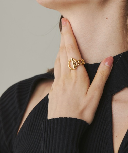 ciite' surgical stainless（シーテサージカルステンレス）の「【 金属アレルギー対応 】 マンテルデザインリング サージカルステンレス 316L（リング・レディース・シルバー/ゴールド・11号/13号）」の3枚目の写真