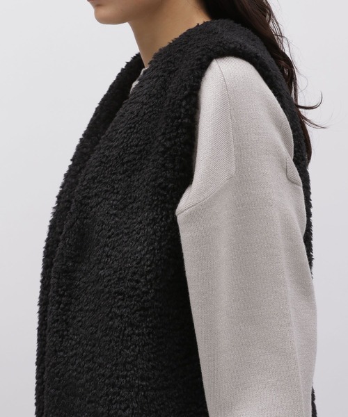 LAKOLE（ラコレ）の「ボアベスト / 977349（ベスト・レディース・ブラック/サンドグレー・SMALL/MEDIUM）」の20枚目の写真