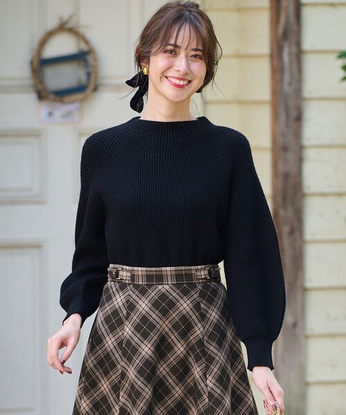 ANY SIS(エニィスィス)の「【大人百花掲載 ヨンアさん着用】冬のシャルマン ラグランスリーブ ニット(ニット/セーター・レディース・アイボリー系/ライトグリーン系/ピンク系/ダルブルー系/ブラック系/ライラック系・2)」の2枚目の写真