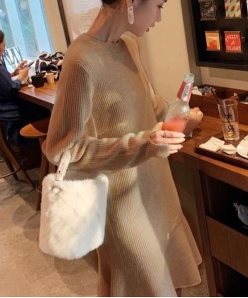 gossip!ロサンゼルス(ゴシップロサンゼルス)の「マーメイドニットワンピース(ワンピース・レディース・ブラウン/レッド/カーキ・FREE)」の22枚目の写真