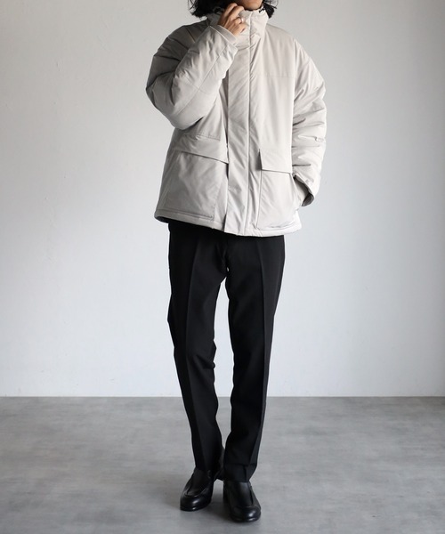 CREARE -LINO-（クレアーレリノ）の「【防寒性抜群】中綿 スタンドネック オーバーサイズ アウター/ブルゾン/ダウンジャケット<ユニセックス>（その他アウター・メンズ・ネイビー/アイボリー/グレー/ブラック・S/L/M）」の17枚目の写真