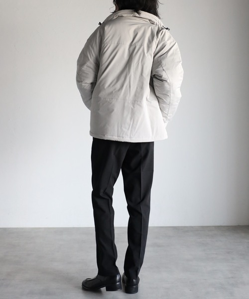 CREARE -LINO-（クレアーレリノ）の「【防寒性抜群】中綿 スタンドネック オーバーサイズ アウター/ブルゾン/ダウンジャケット<ユニセックス>（その他アウター・メンズ・ネイビー/アイボリー/グレー/ブラック・S/L/M）」の14枚目の写真