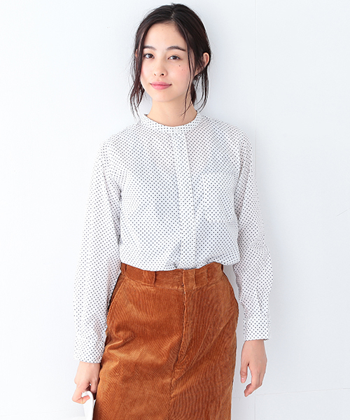 BEAMS BOY(ビームスボーイ)の「BEAMS BOY / ドット バンドカラー ロングシャツ(シャツ/ブラウス・レディース・ホワイト/ブラック・ONE SIZE)」の1枚目の写真