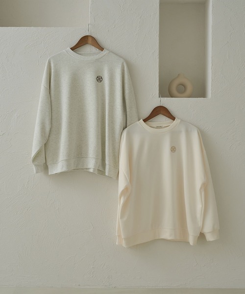 Ambre Neige(アンブルネージュ)の「ロゴ刺繍スウェット/WEB/EC限定商品(スウェット・レディース・アイボリー/ライトグレー・FREE)」の17枚目の写真