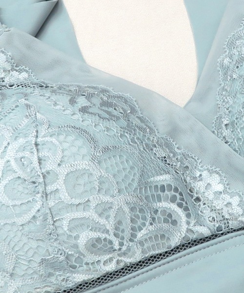 Honeys(ハニーズ)の「シームレスブラジャー(ナイトブラ・レディース・ピンク/ベージュ/ブラック/サックスブルー・L/LL/M)」の13枚目の写真