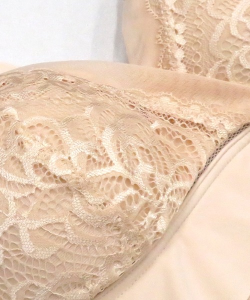 Honeys(ハニーズ)の「シームレスブラジャー(ナイトブラ・レディース・ピンク/ベージュ/ブラック/サックスブルー・L/LL/M)」の19枚目の写真