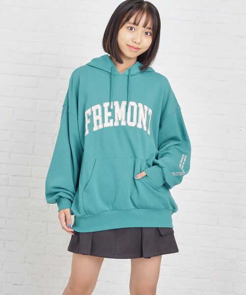 PINK-latte（ピンクラテ）の「◆サテンアップリケロゴフーディ（パーカー・キッズ・チャコールグレー/アイボリー/ピンク系/ブルー・14/16/15 ）」の3枚目の写真