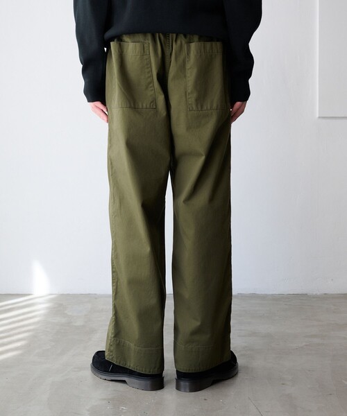 PUBLIC TOKYO（パブリックトウキョウ）の「ベルテッドタックストレートチノパンツ（チノパンツ・メンズ・ブラック/ベージュ/カーキ・1/2/3）」の8枚目の写真