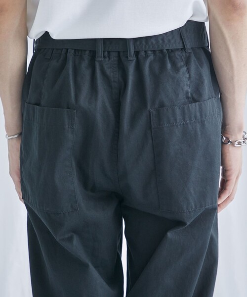 PUBLIC TOKYO（パブリックトウキョウ）の「ベルテッドタックストレートチノパンツ（チノパンツ・メンズ・ブラック/ベージュ/カーキ・1/2/3）」の15枚目の写真