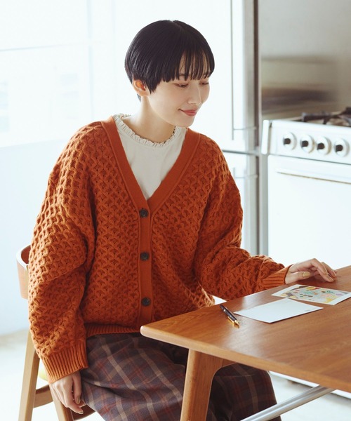 studio CLIP（スタディオクリップ）の「【マシンウォッシャブル】7ゲージ お手入れらくらく２WAYハニカムカーディガン（カーディガン/ボレロ・レディース・オレンジ/チャコール/ホワイト/ブルー・FREE）」の4枚目の写真