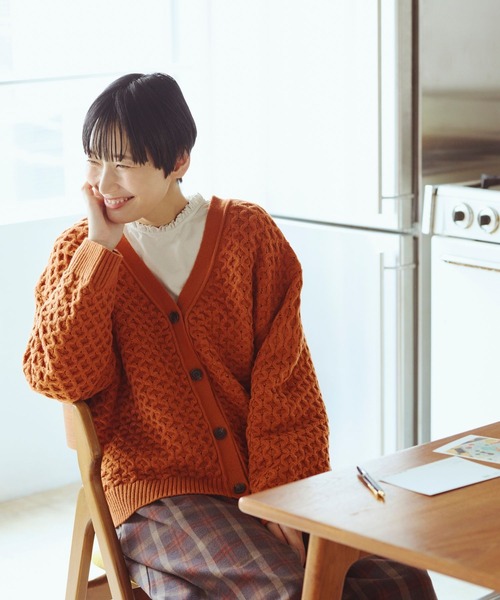 studio CLIP（スタディオクリップ）の「【マシンウォッシャブル】7ゲージ お手入れらくらく２WAYハニカムカーディガン（カーディガン/ボレロ・レディース・オレンジ/チャコール/ホワイト/ブルー・FREE）」の5枚目の写真