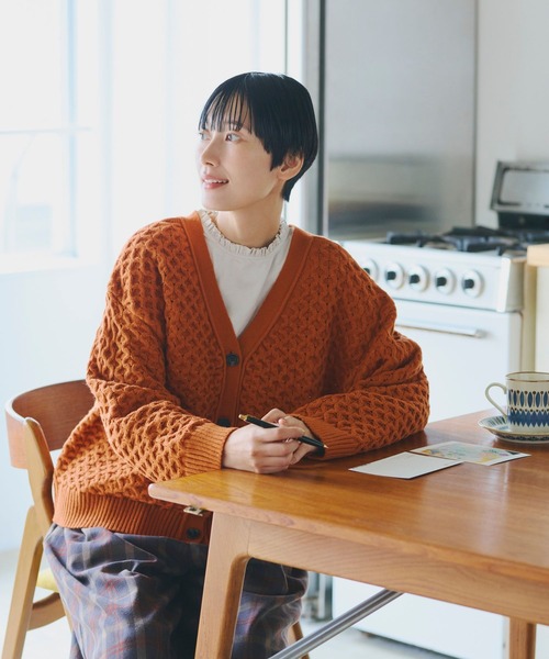 studio CLIP（スタディオクリップ）の「【マシンウォッシャブル】7ゲージ お手入れらくらく２WAYハニカムカーディガン（カーディガン/ボレロ・レディース・オレンジ/チャコール/ホワイト/ブルー・FREE）」の6枚目の写真