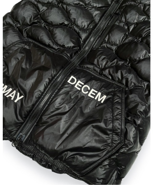 DECEMBERMAY(ディセンバーメイ)の「Color scheme quilting down vest(ダウンベスト・レディース・ホワイト/ブラック/ベージュ・MEDIUM/SMALL)」の5枚目の写真