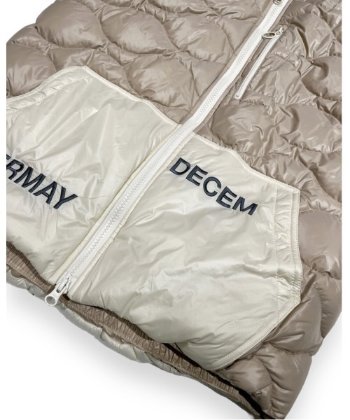 DECEMBERMAY(ディセンバーメイ)の「Color scheme quilting down vest(ダウンベスト・レディース・ホワイト/ブラック/ベージュ・MEDIUM/SMALL)」の12枚目の写真