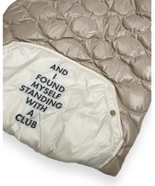 DECEMBERMAY(ディセンバーメイ)の「Color scheme quilting down vest(ダウンベスト・レディース・ホワイト/ブラック/ベージュ・MEDIUM/SMALL)」の13枚目の写真