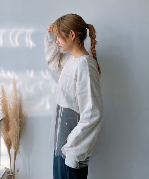 AS KNOW AS plus（アズノゥアズプラス）の「◎チュールレイヤードゆったりプルオーバー（Tシャツ/カットソー・レディース・キナリ/スミクロ/オートミール・FREE）」の7枚目の写真