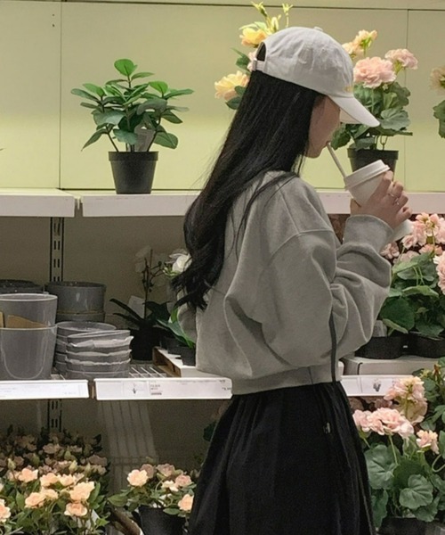 BEIDELLI（ベイデリー）の「[BELLIDE MADE] パステルVネッククロップドスウェット（スウェット・レディース・ネイビー/ピンク/グレー/オートミール/イエロー・FREE）」の15枚目の写真