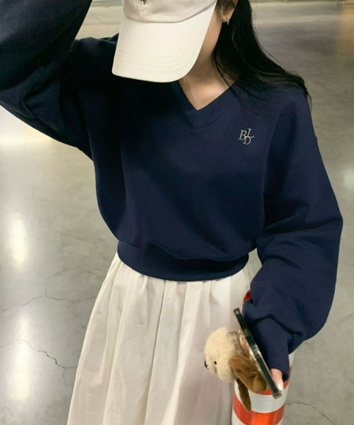 BEIDELLI（ベイデリー）の「[BELLIDE MADE] パステルVネッククロップドスウェット（スウェット・レディース・ネイビー/ピンク/グレー/オートミール/イエロー・FREE）」の21枚目の写真