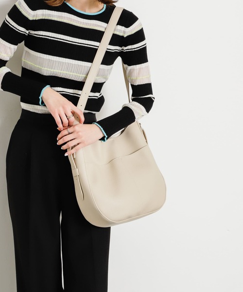 SENSE OF PLACE by URBAN RESEARCH（センスオブプレイスバイアーバンリサーチ）の「アウトポケットビッグショルダーバッグ（ショルダーバッグ・レディース・ブラウン/ライトベージュ/ブラック・ONE）」の14枚目の写真