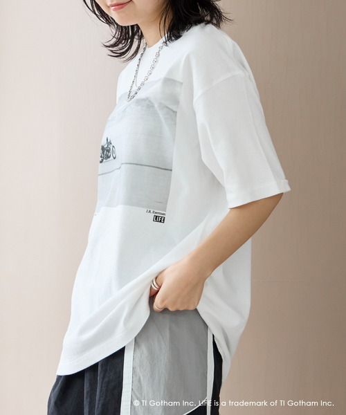 LIFE(ライフ)の「LIFE/bike/バイクフォトプリントTシャツ(Tシャツ/カットソー・レディース・ホワイト・M/L/XL)」の5枚目の写真