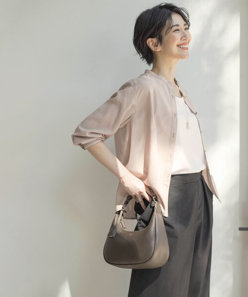 J.PRESS(ジェイプレス)の「ワイドリブジャージー ノースリーブ カットソー(タンクトップ・レディース・ブラウン系/ホワイト系/ライトグレー系・MEDIUM/LARGE)」の5枚目の写真